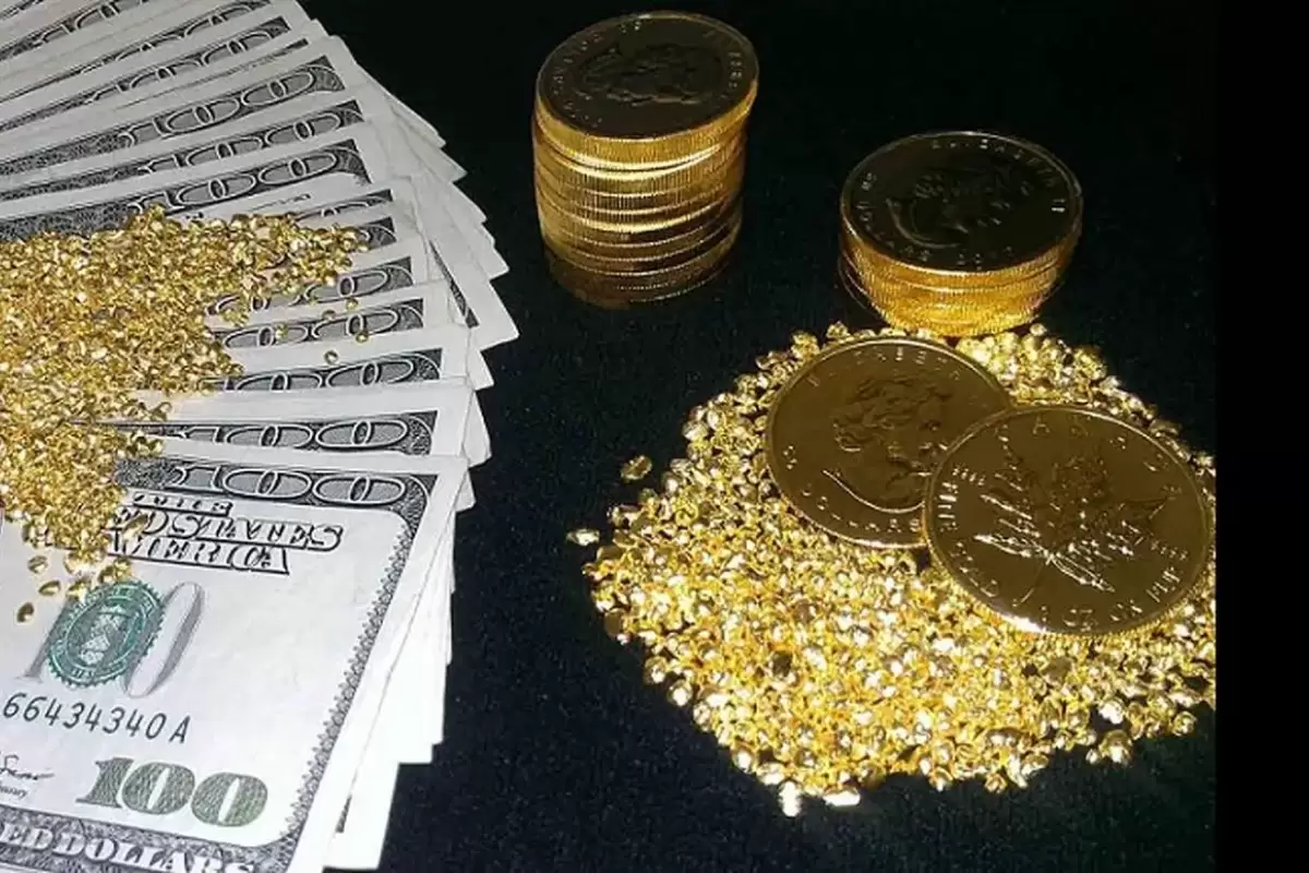 طلا بخریم یا دلار؟