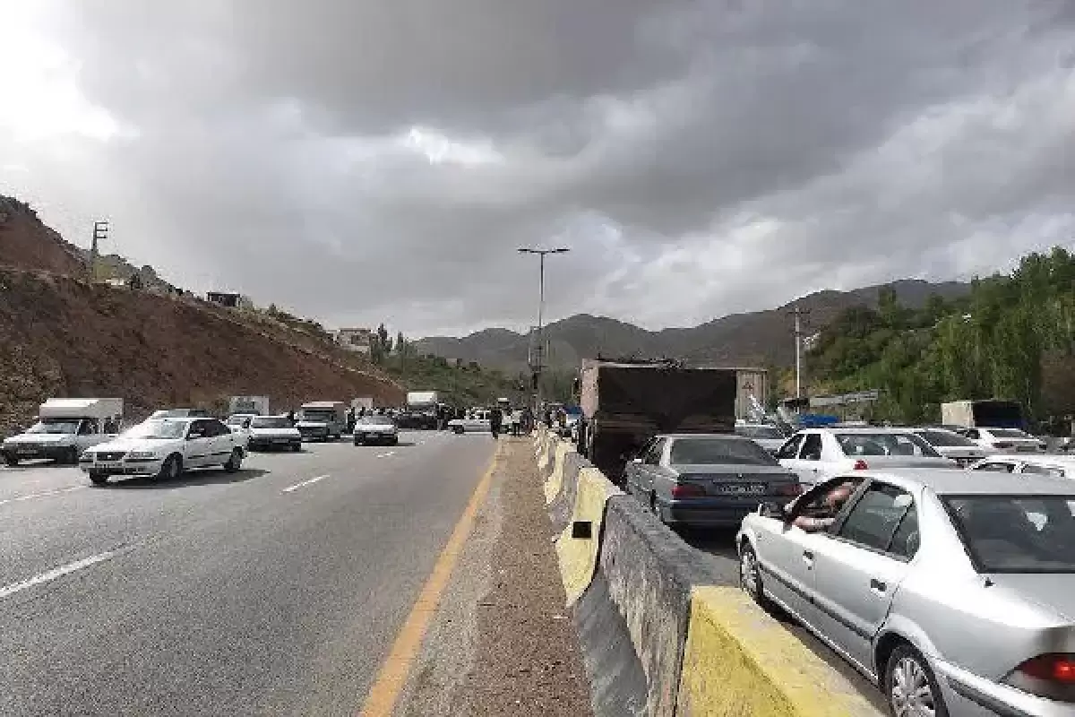ترافیک در هراز؛ کندوان یکطرفه شد