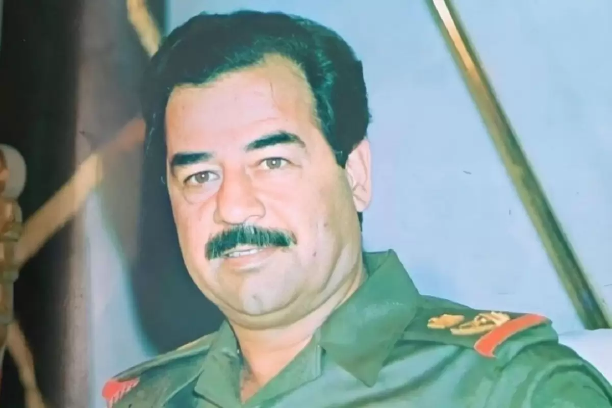 عکس؛ سفر در زمان؛ شکل و شمایل «صدام حسین» در دوران جوانی؛ اوایل دهه 40