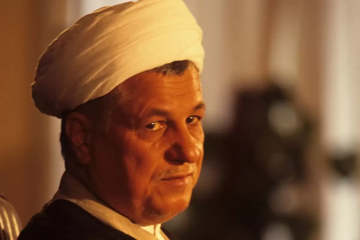 عکس؛ سفر در زمان؛ سفر «محسن رضایی، هاشمی رفسنجانی و پسرش» به روسیه؛ سال 68