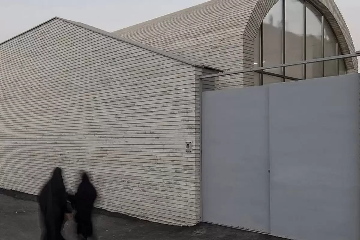 تصاویر؛ «خانه تک طاق»: معماری مدرن با ادای احترام به سنت در نجف آباد