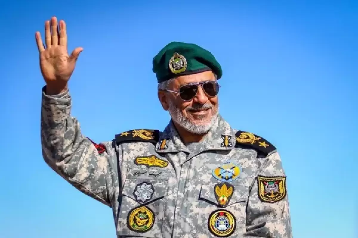 دریادار حبیب‌الله سیاری: باید خودمان را برای آینده آماده کنیم