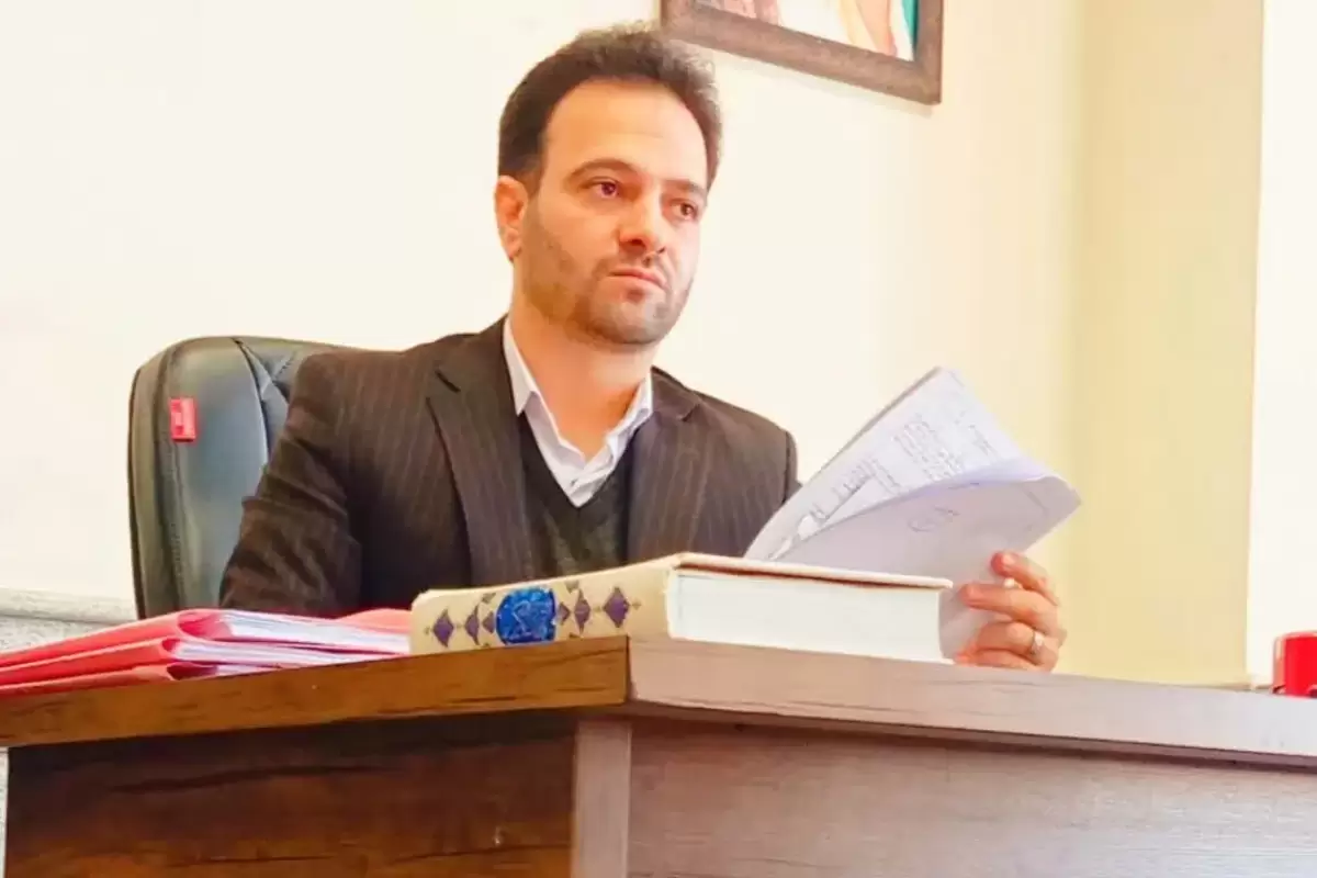پیکر قاضی احسان باقری  در شیراز تشییع شد/ جزییات + عکس