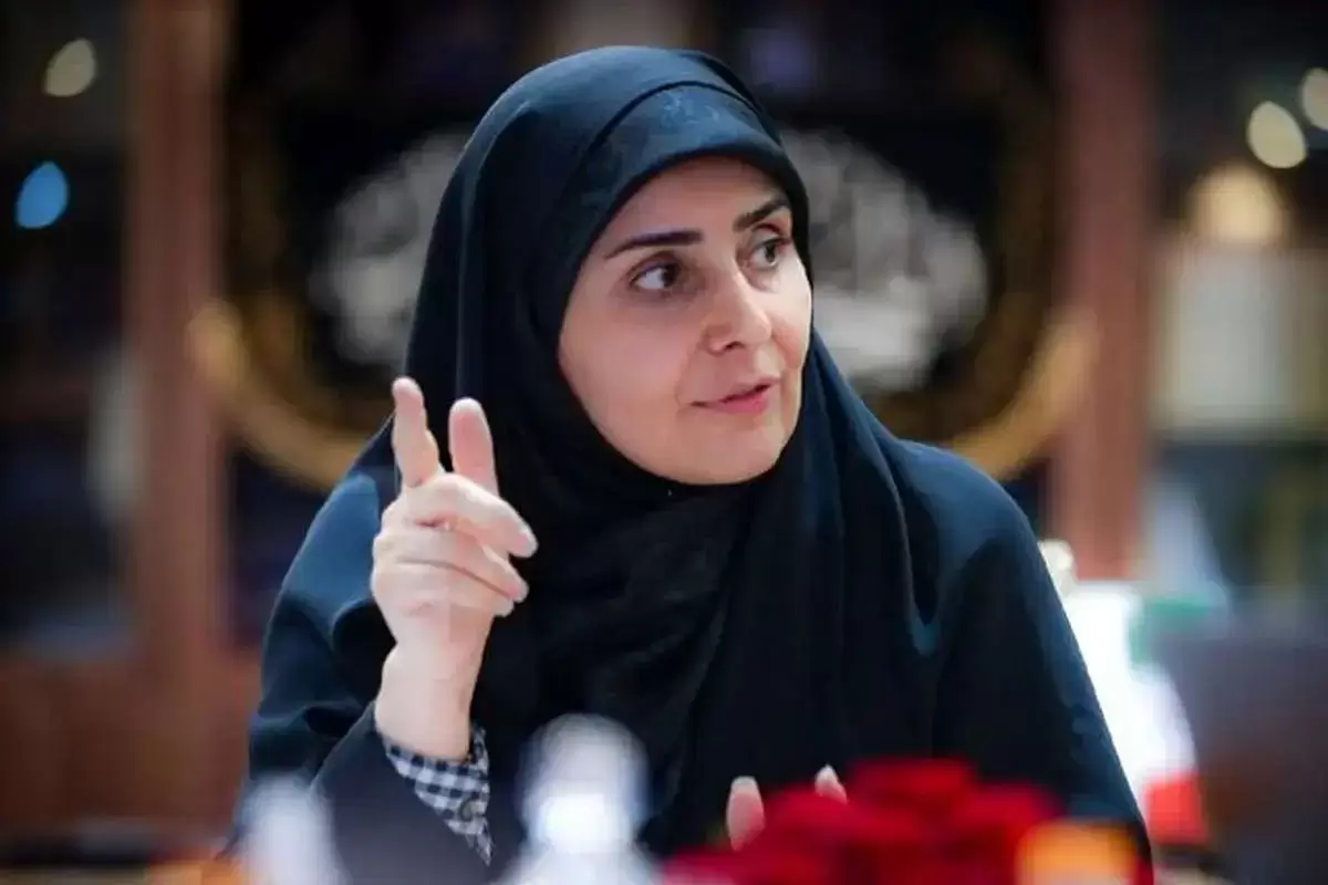 ماجرای سفر یک میلیارد تومانی فرزانه صادق وزیر راه چیست؟