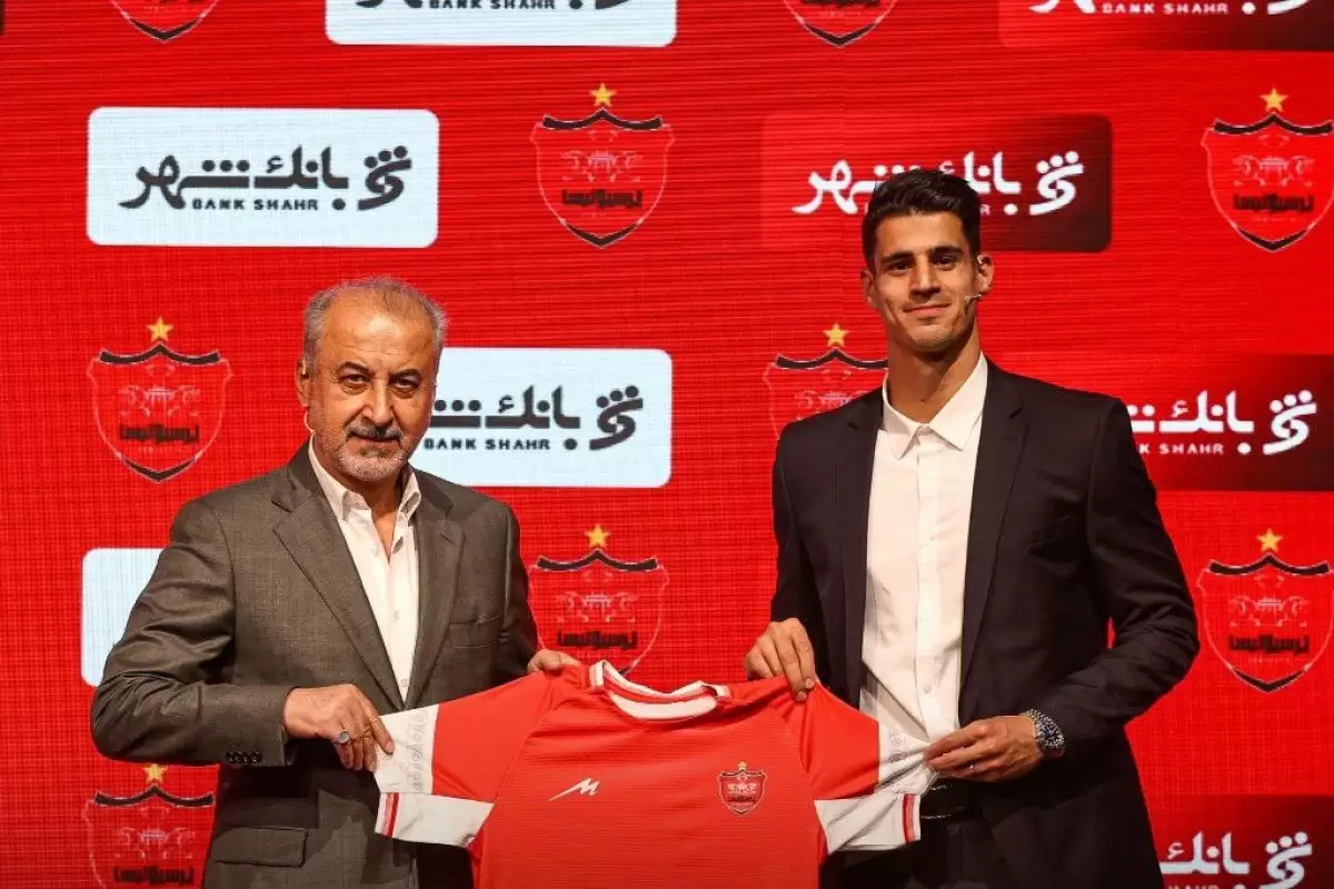 عکس| اولین ارادت پیام نیازمند به پرسپولیس!