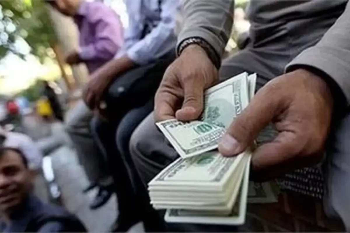 قیمت شبانگاهی دلار و یورو یکشنبه ۴ خرداد