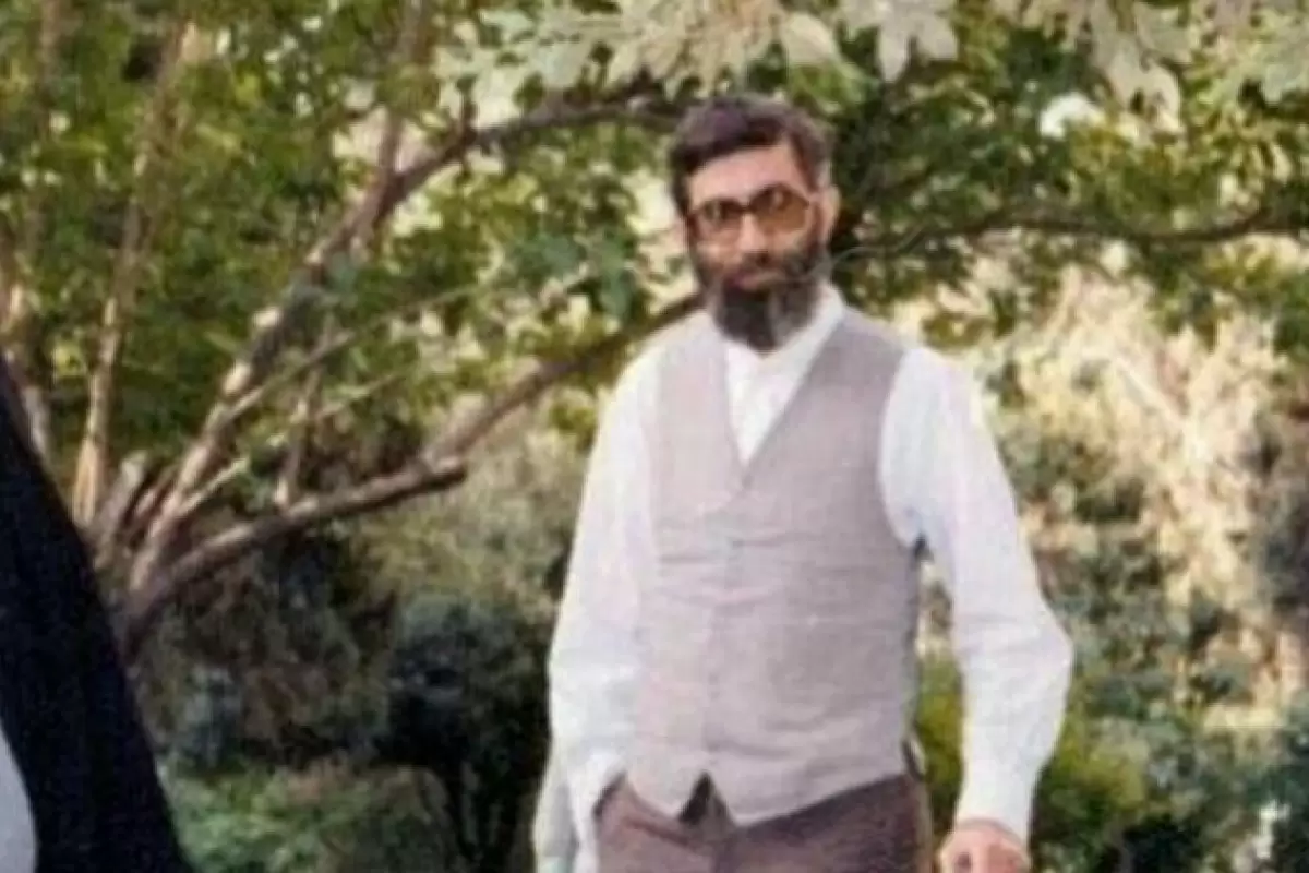 عکس؛ سفر به تاریخ؛ «رهبر انقلاب» در یک سالگی در کنار برادر بزرگترشان؛ سال 1319