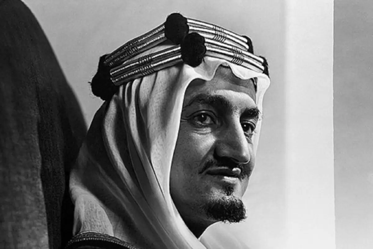 عکس؛ سفر در زمان؛ «ملک فیصل، پادشاه عربستان 70 روز قبل کشته شدن»؛ سال 1353