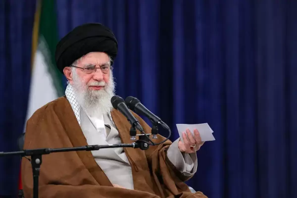 تسلیت رهبر انقلاب به خانواده های داغدیده حادثه انفجار بندر رجایی+ ویدئو