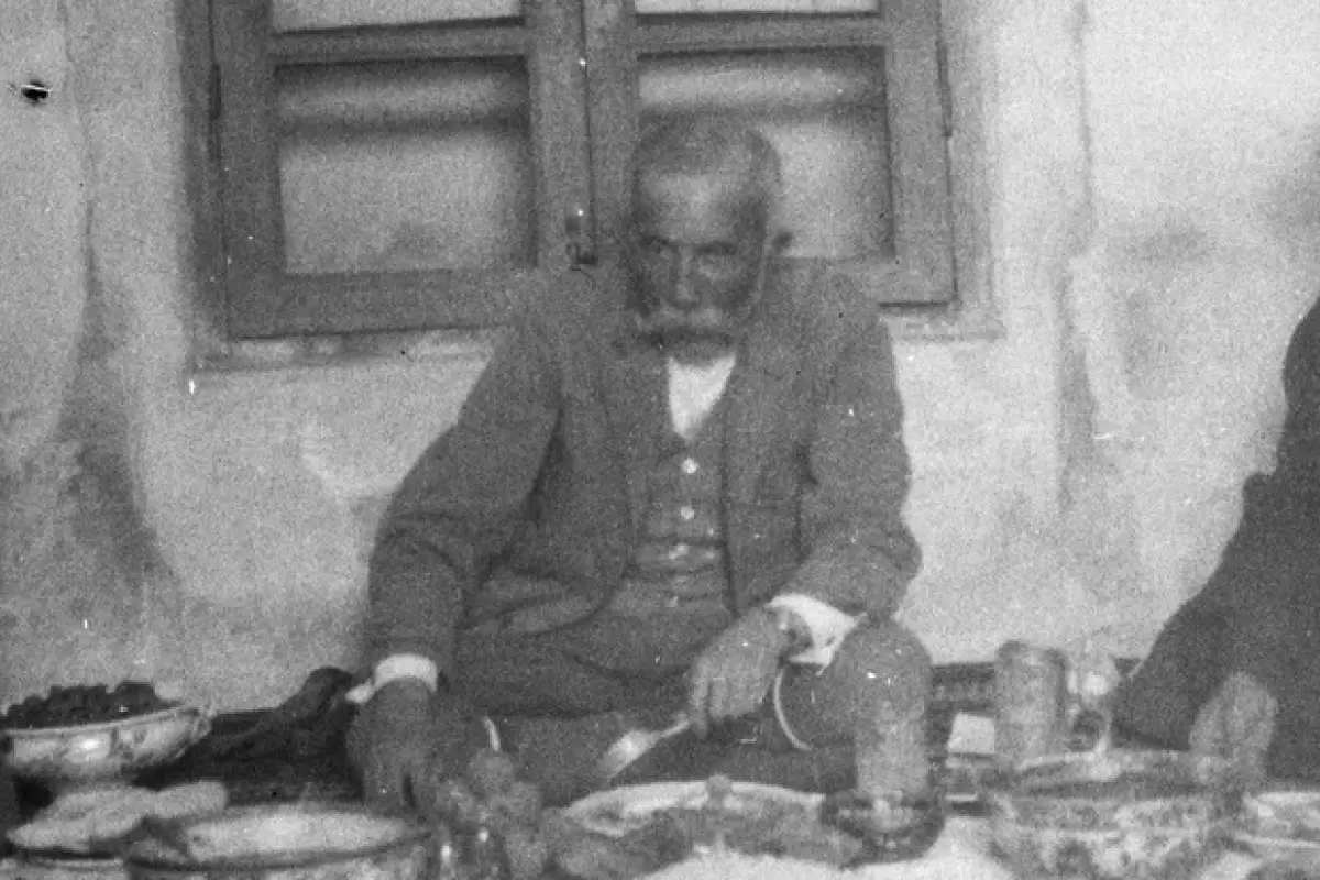 عکس؛ سفر به تاریخ؛ چهرۀ «مستوفی‌الممالک» وقتی در «12 سالگی» وزیر شد