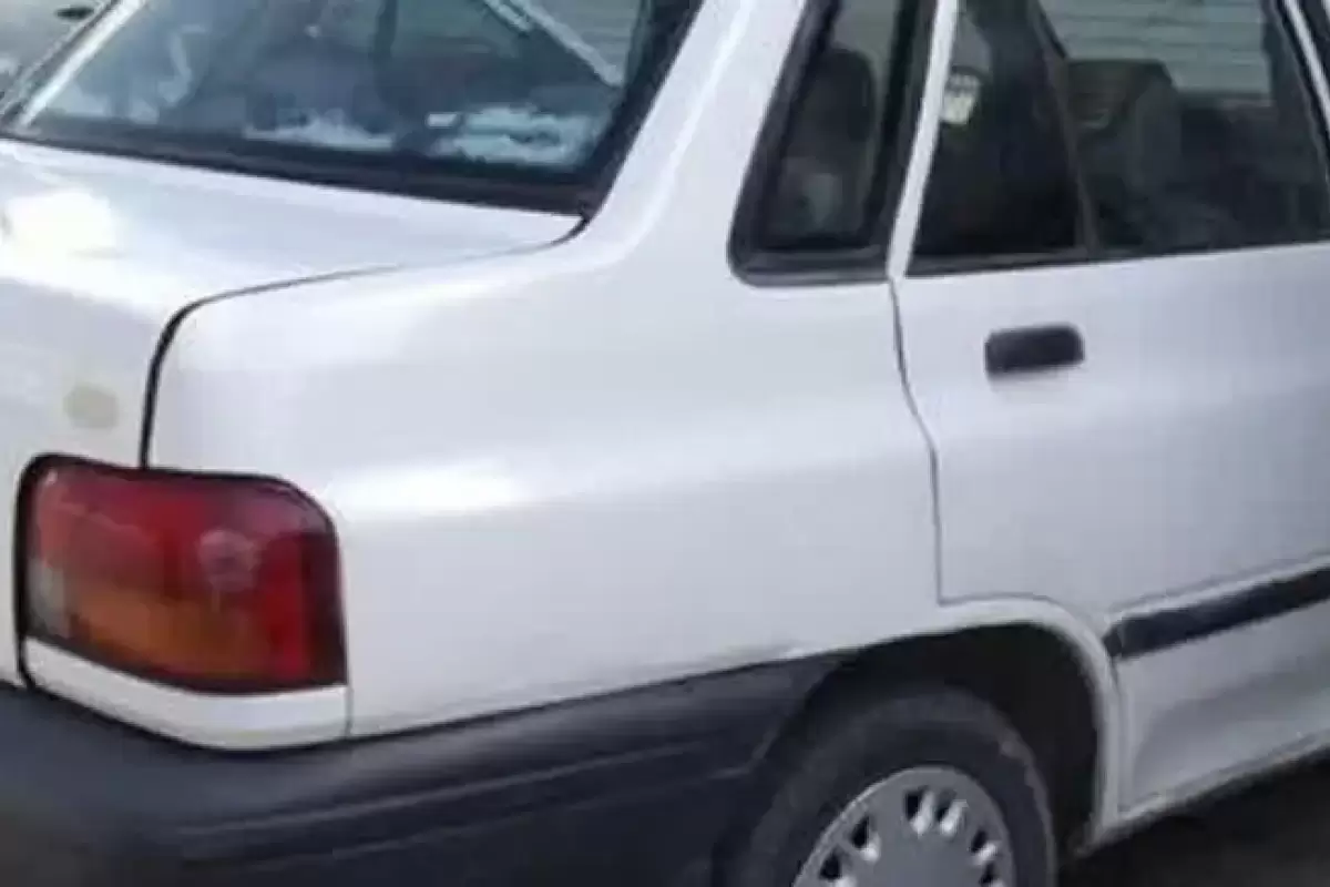 خلافی عجیب یک پراید در دلیجان جنجال‌ساز شد