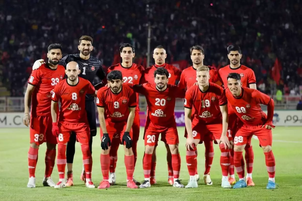 عکس | رونمایی از پیراهن قهرمانی تراکتور در اهواز
