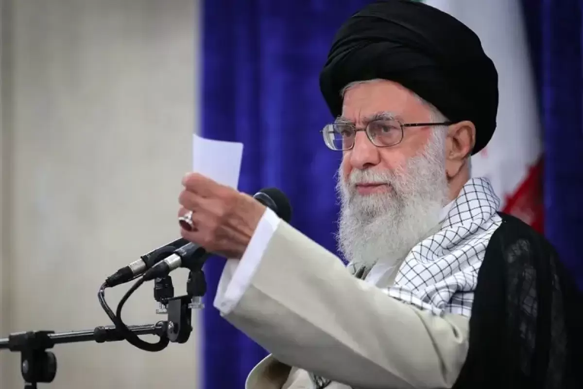 رهبر انقلاب: ذهن‌ها نباید از مسئله فلسطین منحرف شود؛ باطل جَوَلانی دارد، چند روزی جلوه‌ای می‌کند لکن رفتنی است، قطعاً خواهد رفت، در این تردیدی نیست