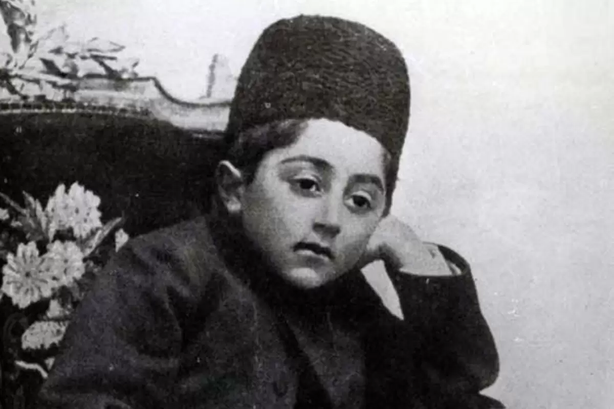 وصیت‌نامه احمدشاه قاجار؛ «جنازه‌ام را یک مسلمان شیعه به کربلا ببرد»