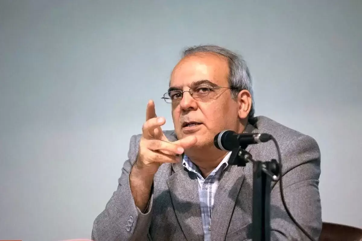 پیشنهاد عملی عباس عبدی برای حجاب؛ اجرای طرح پیمایشی برای سنجش نظر مردم