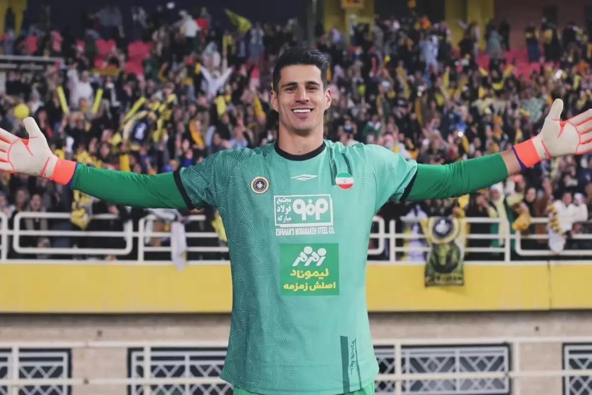عکس | بمب پرسپولیس منفجر شد؛ ستاره سپاهان سرخپوش شد