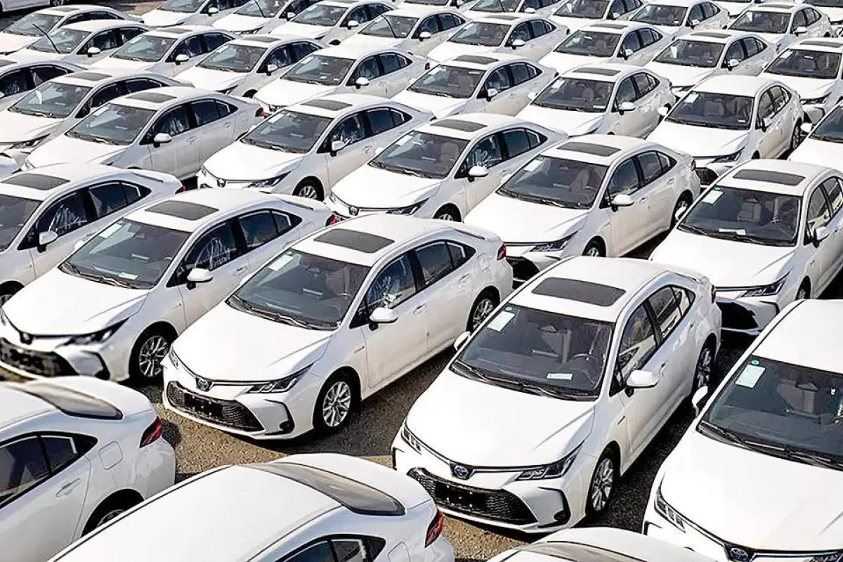 جدیدترین قیمت خودروهای پرفروش داخلی امروز ۱۷ اردیبهشت/ قیمت هایما کاهشی شد+ جدول