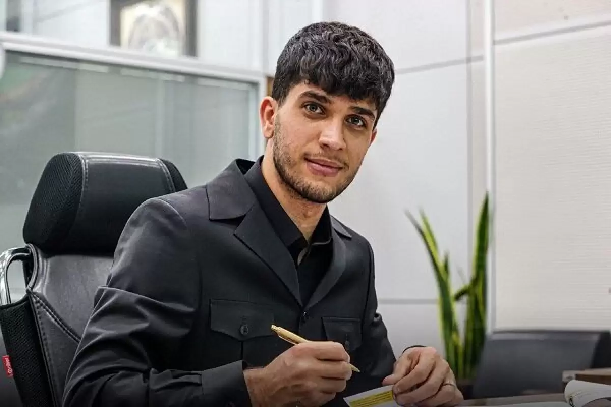 یوسفی قرارداد خود را با سپاهان تمدید کرد