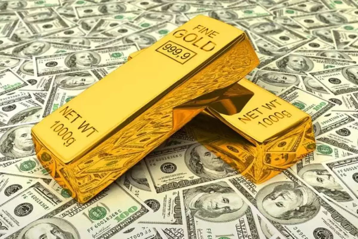 طلا سودآورتر است یا دلار؟
