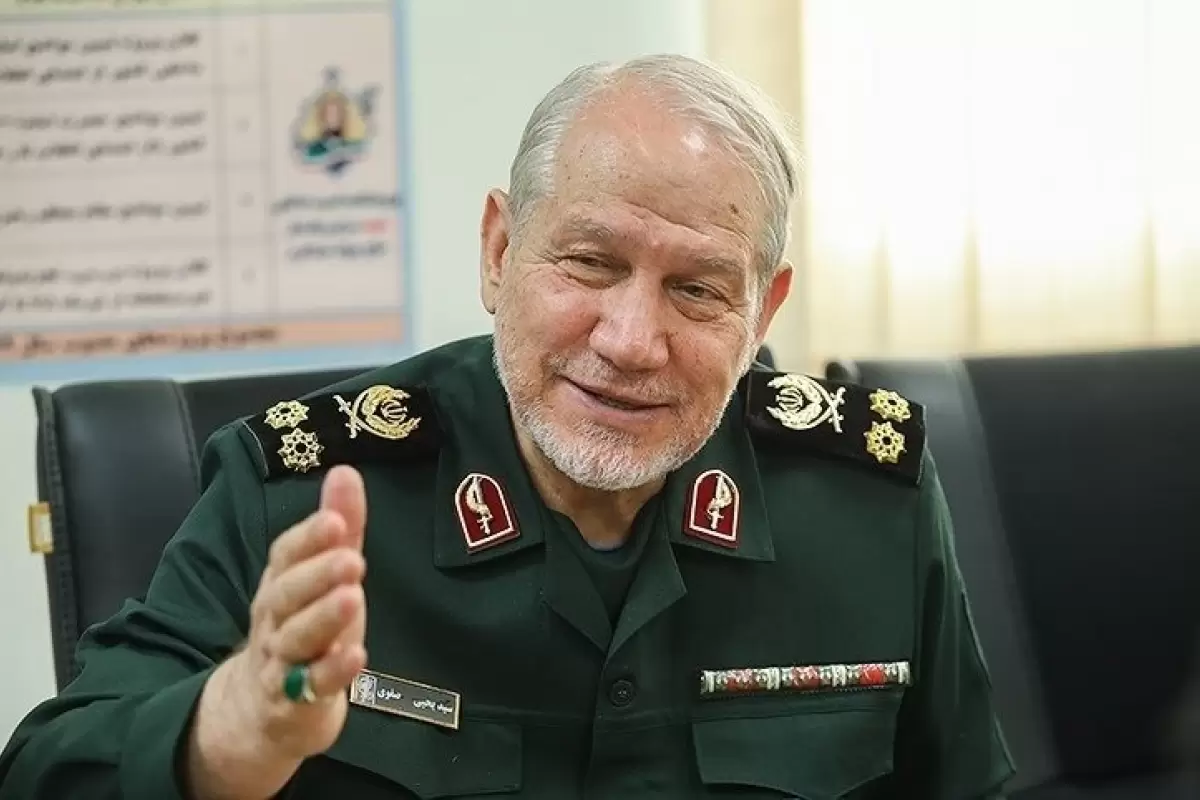 عکس؛ سفر به تاریخ؛ چهرۀ «سرلشکر رحیم صفوی» در دوران جوانی در جبهه