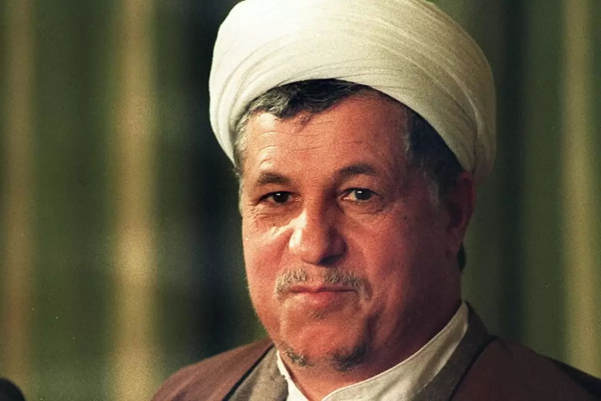عکس؛ سفر در زمان؛ «هاشمی رفسنجانی و رهبر انقلاب» در مراسم ترحیم امام؛ سال 68