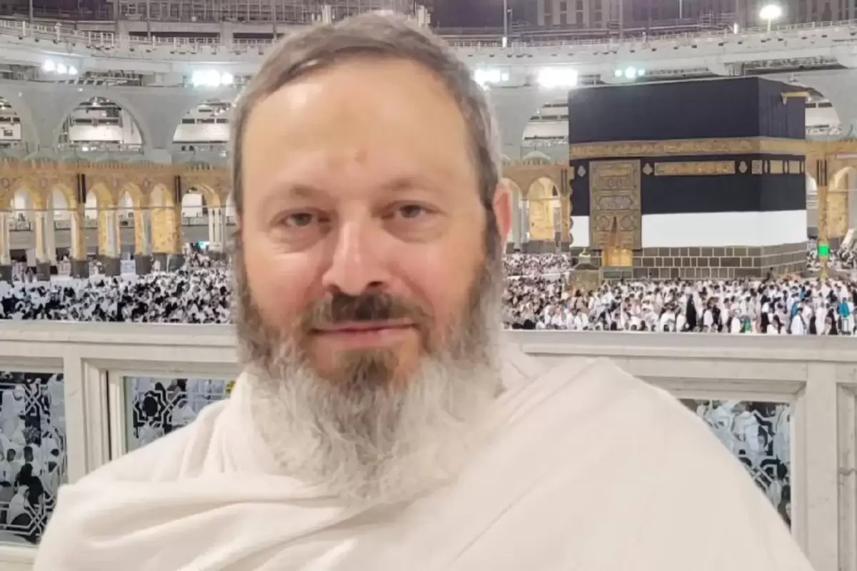 پست اینستاگرامی قاسمیان درباره وضعیت فعلی وی: او از سوی مقامات عربستان به طور موقت بازداشت شده/ از بازنشر محتوای تحریک‌آمیز خودداری شود