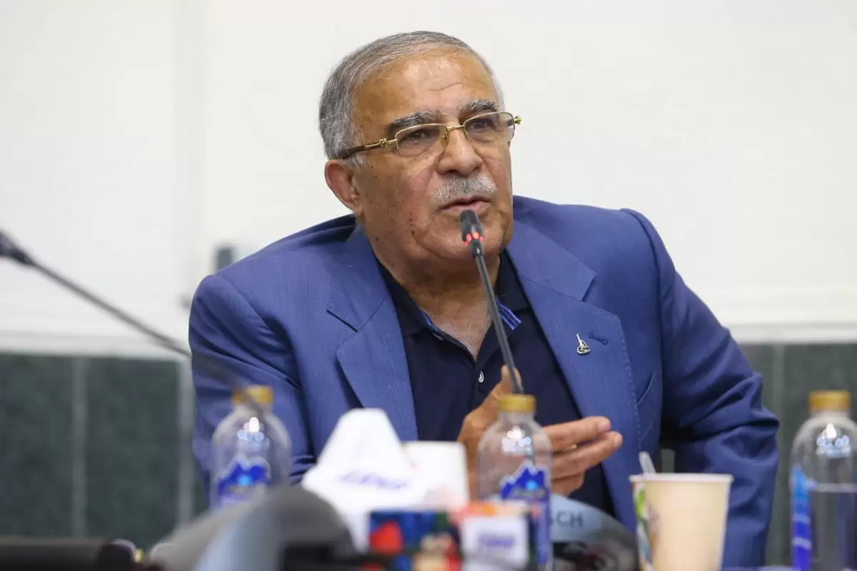 پیشکسوت استقلال در بیمارستان بستری شد