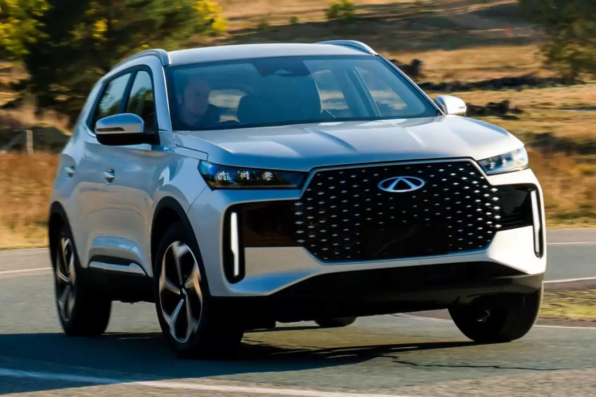 ام‌وی‌ام X55 پرو در مقابل جک S5 نیوفیس؛ کدام را بخریم؟