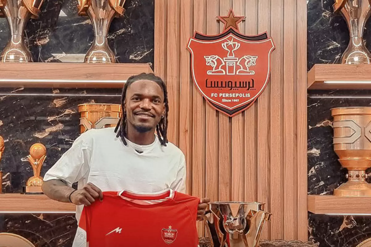 پیام بیفوما به هواداران: پیوستن به پرسپولیس بهترین هدیه روز تولدم بود