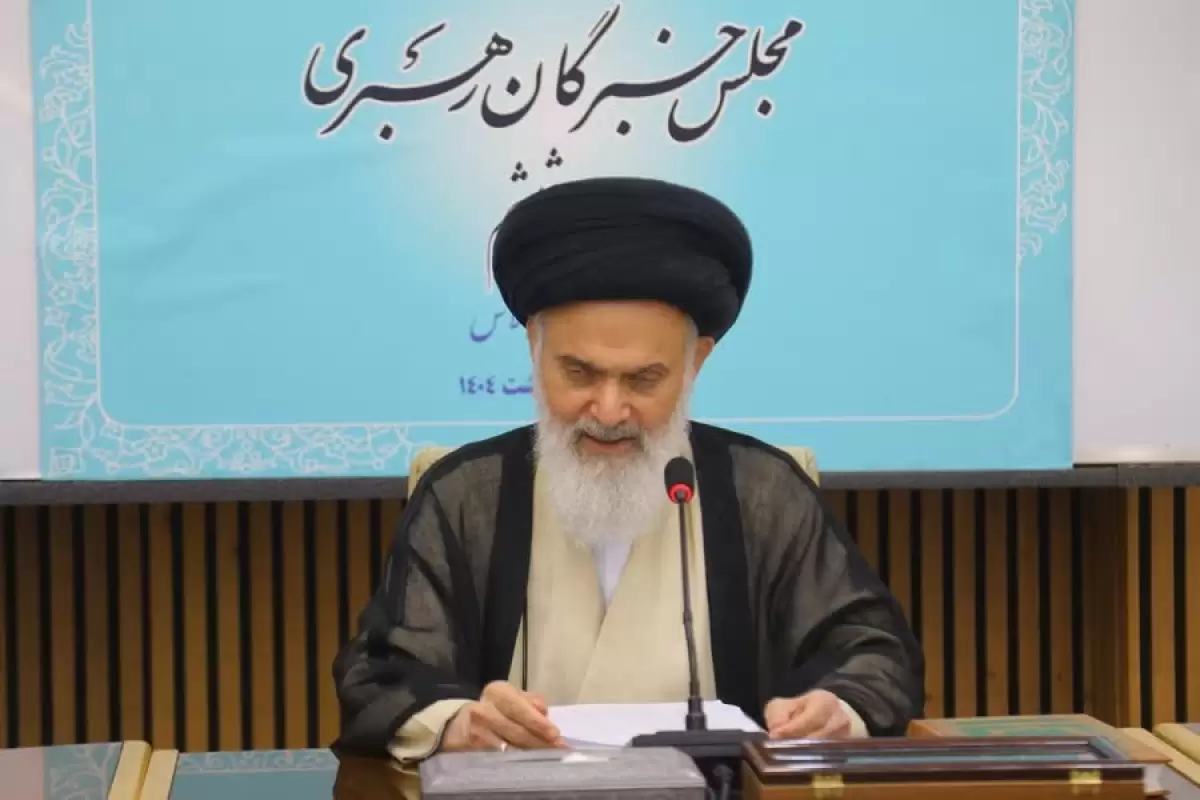 تأیید روند مذاکرات و نگاه مثبت رهبر انقلاب/ عراقچی مورد اعتماد رهبری است