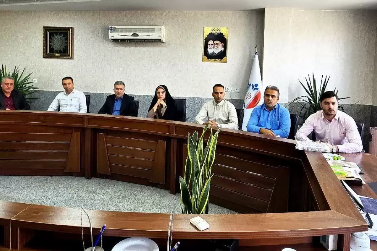 نشست هم‌اندیشی مسئولان شهرستان چهارباغ با مدیران حوزوی