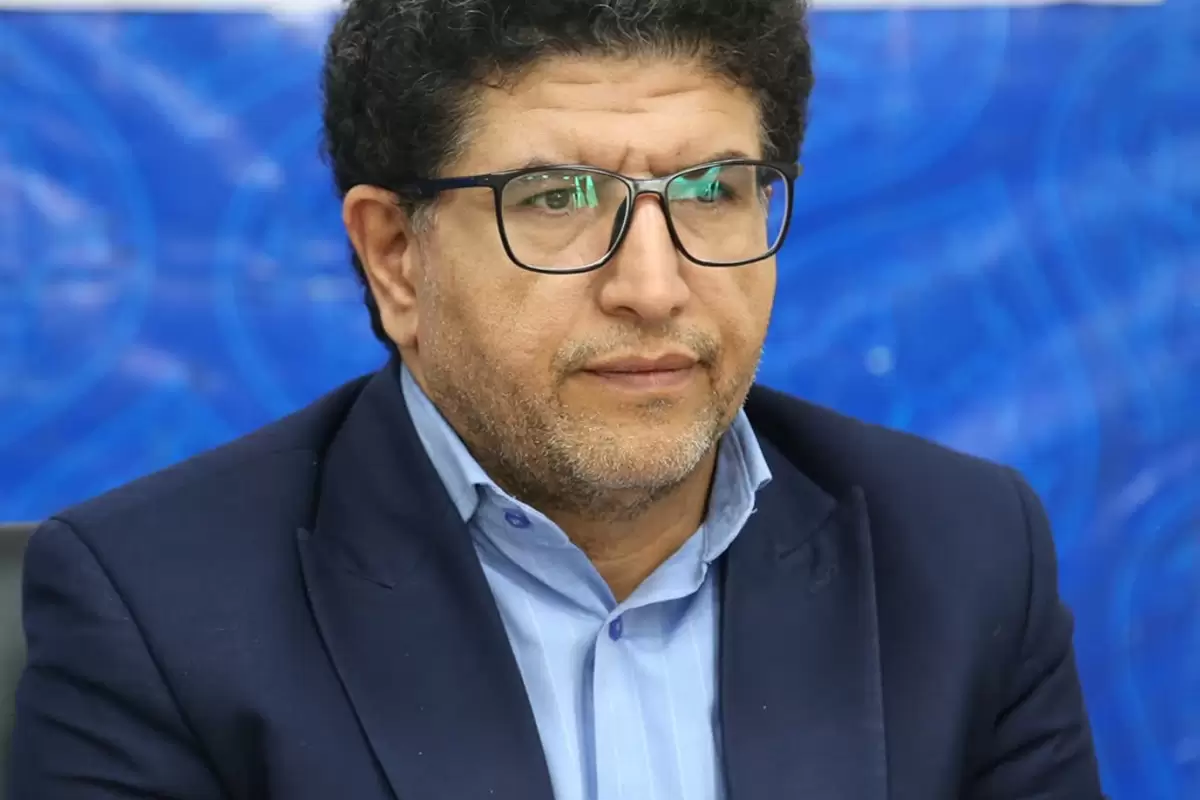 بازدید ابراهیم شریفی از هنرستان هنرهای زیبای پسران کرج و تجلیل از مقام معلم