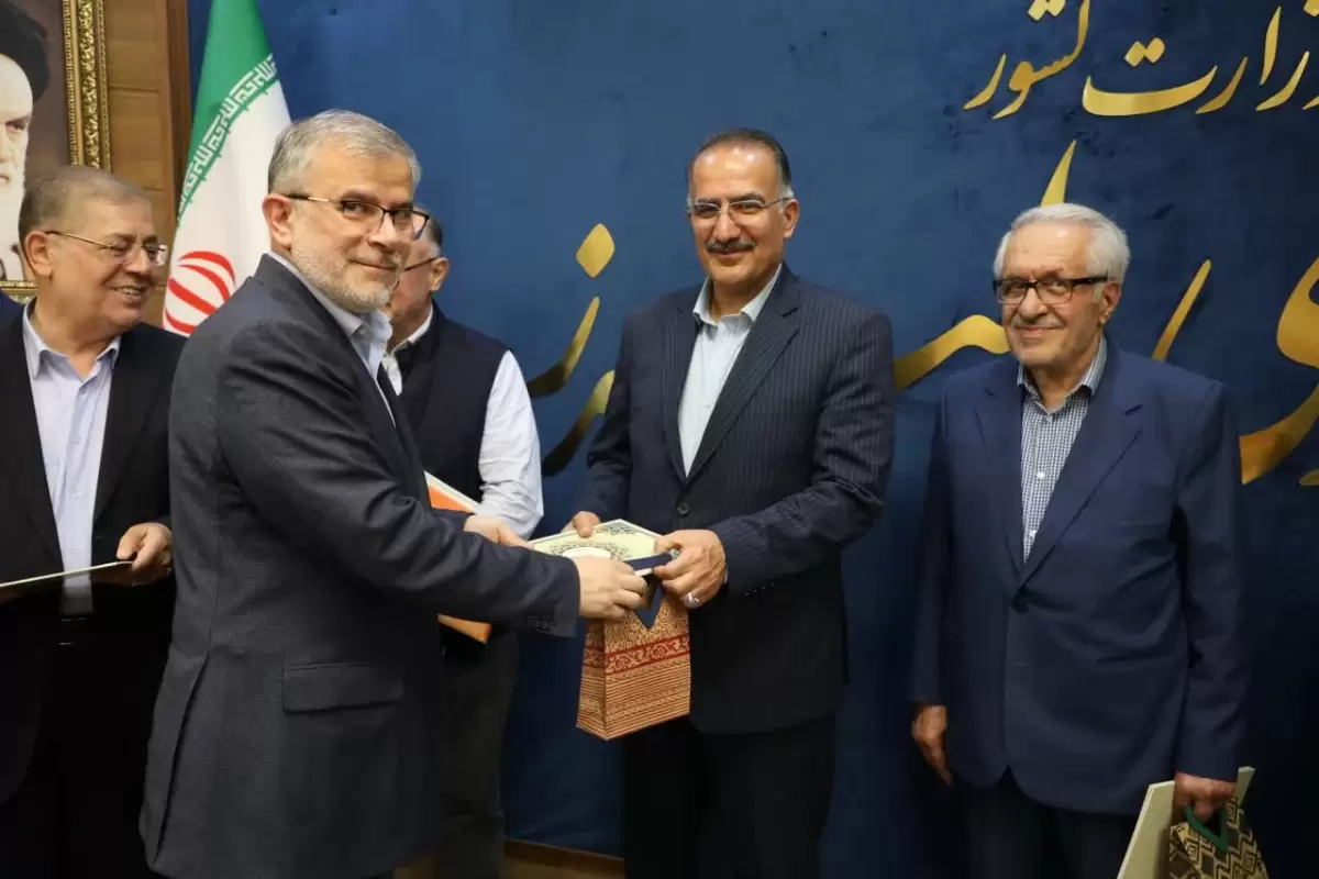 معلمان شایسته بهترین توجه‌ها هستند برای ارتقای کیفیت آموزش باید از تجربه پیشکسوتان بهره برد