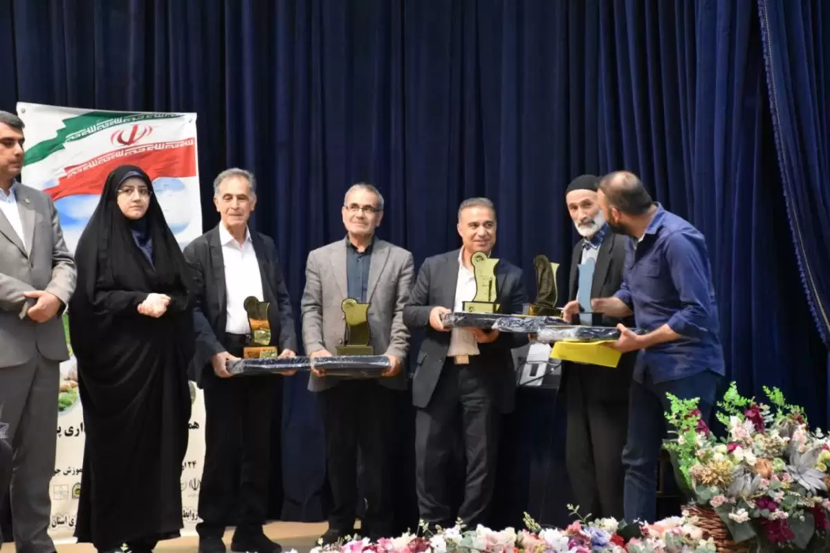 گرامیداشت روز ملی مرتع و مرتعداری پایدار در استان البرز با حضور مسئولان، دانشگاهیان و بهره‌برداران