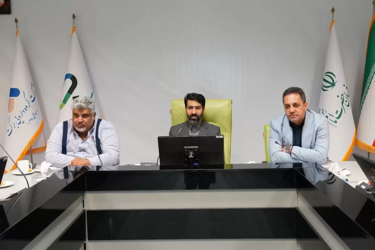 شهرک برکت؛ میزبان انتقال تجربه به صنعت داروی یزد شود