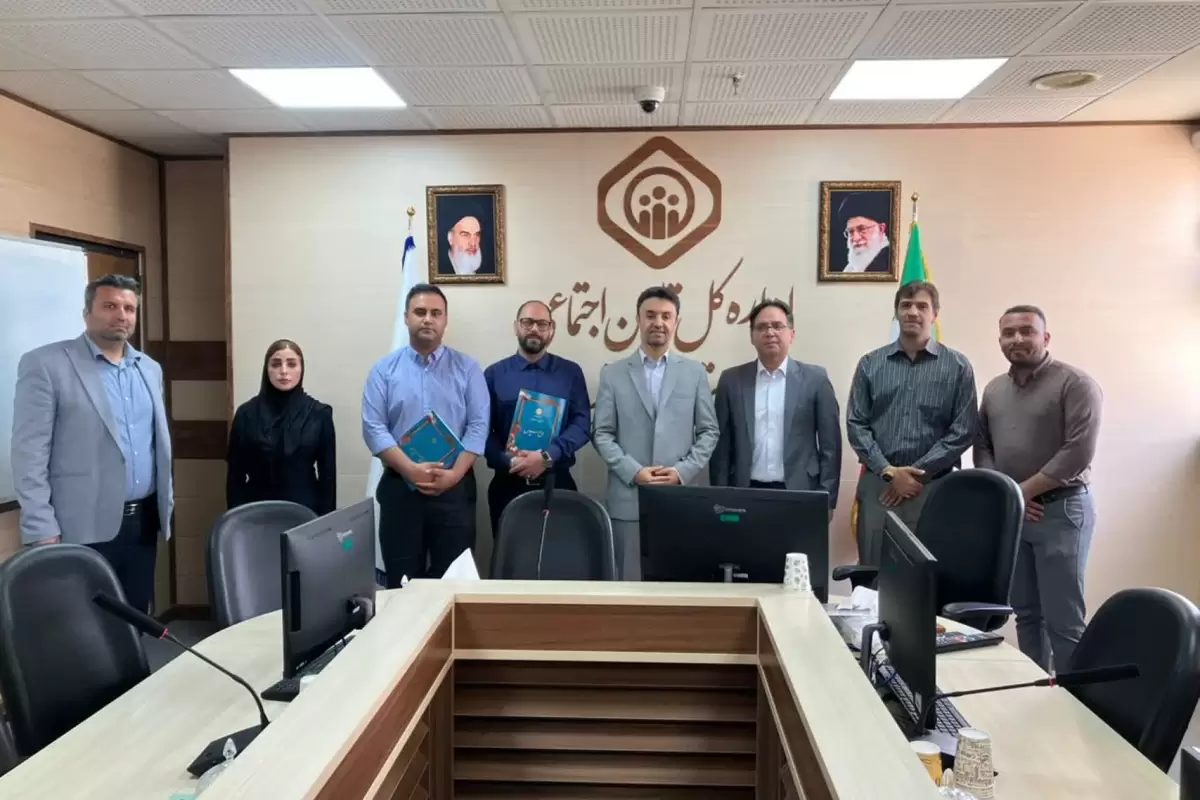برگزاری نشست گرامیداشت هفته روابط عمومی و ارتباطات مردمی در تأمین اجتماعی استان البرز با محوریت تجلیل از فعالان این حوزه