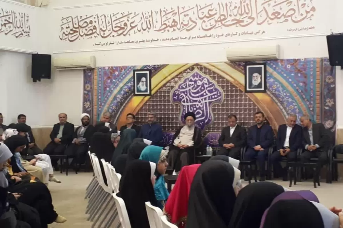جمعی از دختران نخبه کمیته امدادگرگان با حضورنماینده ولی فقیه دراستان و استاندار گلستان تجلیل شدند