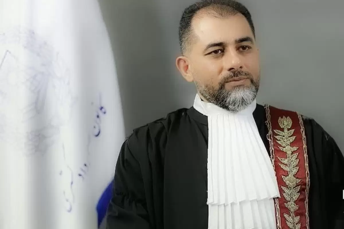 روابط عمومی، پیوند دهنده نهاد وکالت و افکار عمومی است