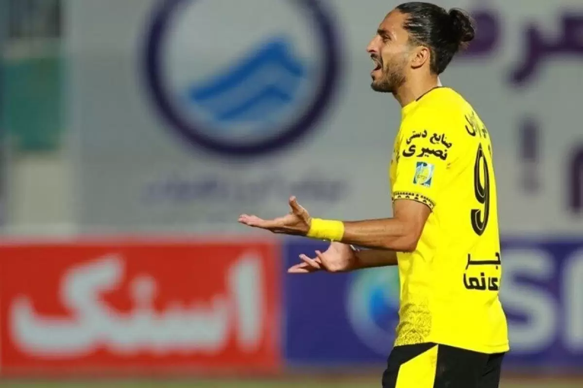 دو ستاره سپاهان در لیست خروج!