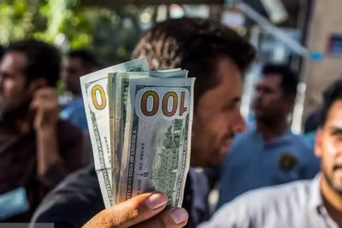 قیمت دلار فردایی دوشنبه ۱۹ خرداد ۱۴۰۴/ افت قیمت دلار