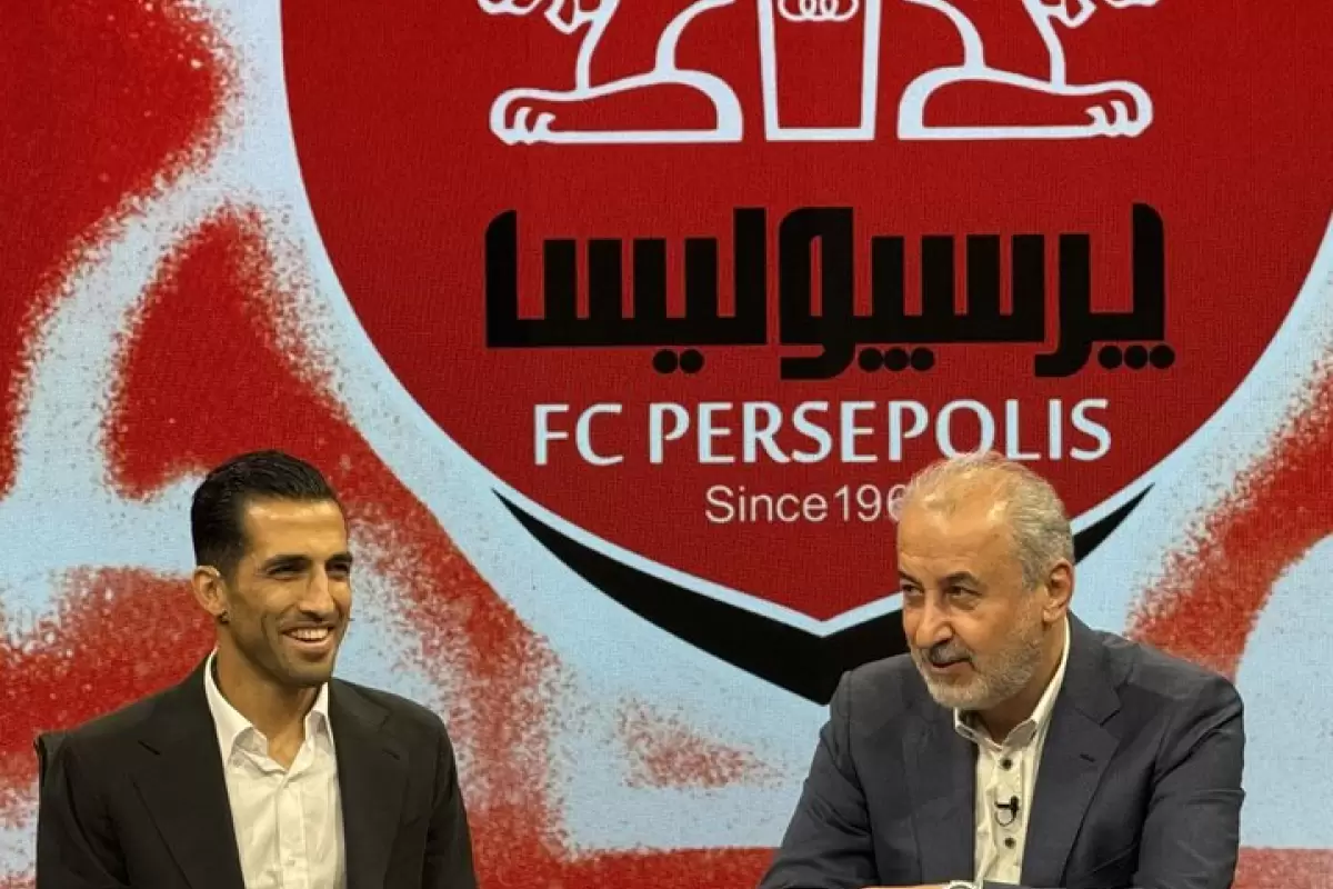 وحید امیری در پرسپولیس ماند؛ بازیکن بی حاشیه یک فصل دیگر تمدید کرد
