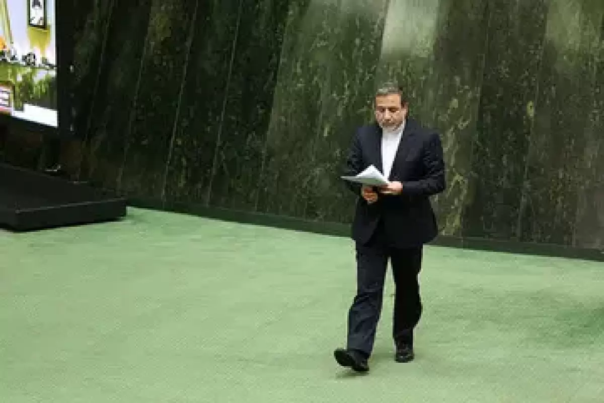 دست بی‌نمک عراقچی برای جبهه پایداری؛ تلاش وزیر امور خارجه برای آزادی قاسمیان و بی‌اعتنایی جبهه پایداری با احضار او به مجلس!