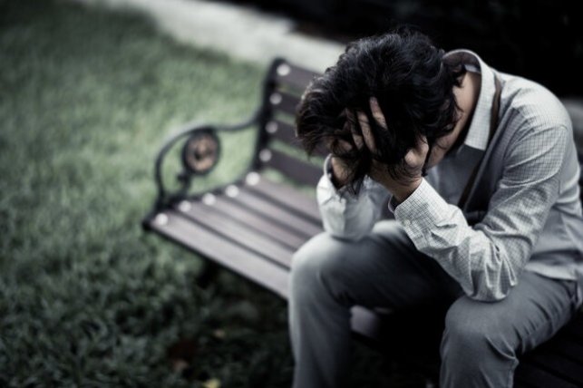 ۱۲ نشانه بیماری‌های روان که نباید نادیده گرفته شوند