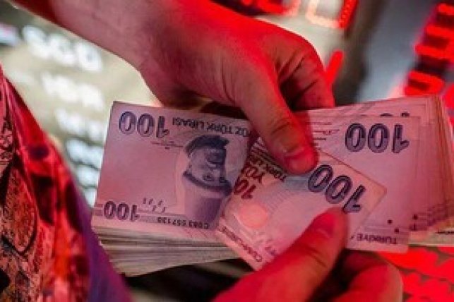 لیر در بازار تهران رکورد سقوط را شکست