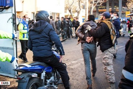 چرا راه حل‌های انتظامی در برخوردهای خیابانی بهتر است؟