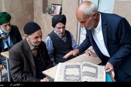 دیدار همکلاسی ها پس از یزد (عکس)