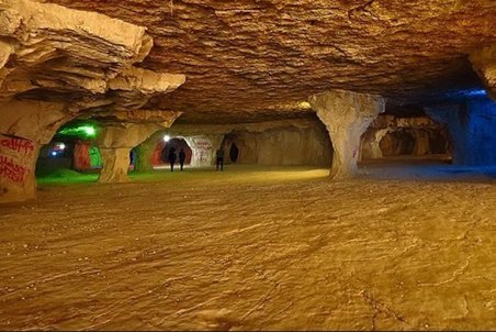 فارس | دیدنی های ایران- گزارش تصویری غار سنگ‌ اشکن جهرم