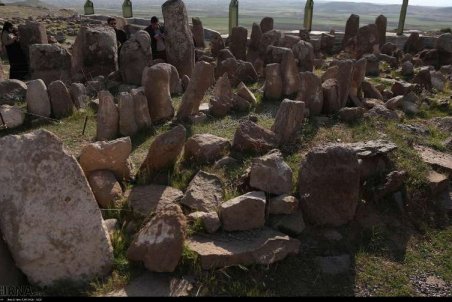 شهر یئری؛ قامت خم شده نگاهبانان سنگی سرزمین زرتشت