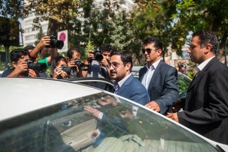 شاهدان عینی دستگیری قاضی مرتضوی : حکم را پاره کرد