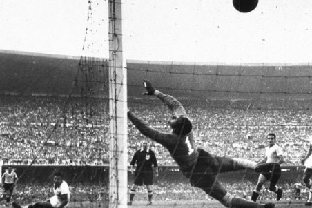 ۵۰ روز تا جام جهانی/ قهرمانی اروگوئه در روز حسرت برزیل